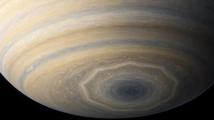 Saturnův desetiboký útvar: proč ho Cassini neviděla